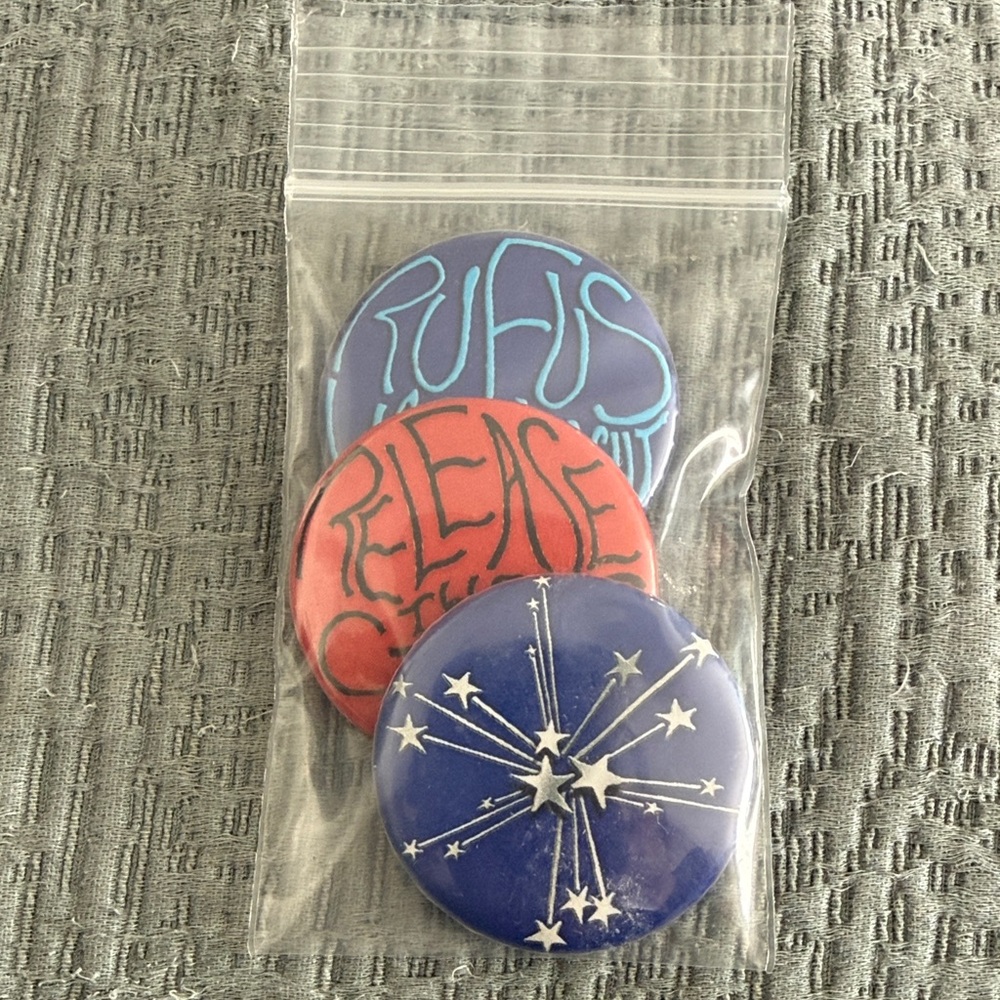 Rufus Wainwright Button Collection - Picture 9 of 9